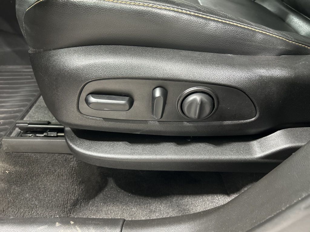 used 2019 Chevrolet Traverse car, priced at $22,941