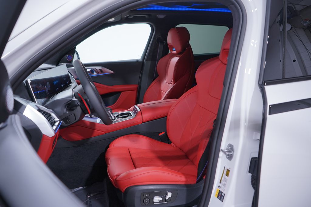 Thumbnail: 2026 BMW XM - 7