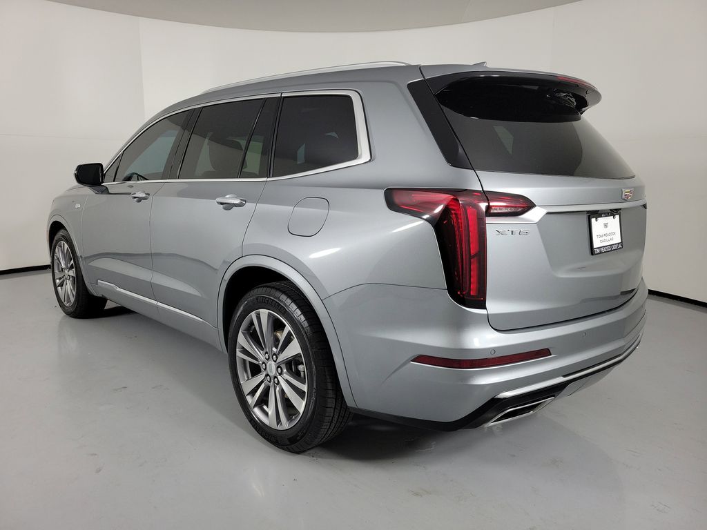 2024 Cadillac XT6 Premium Luxury - 2