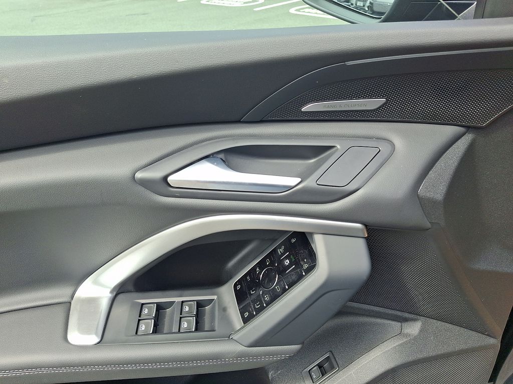 Thumbnail: 2026 Audi Q5 - 9