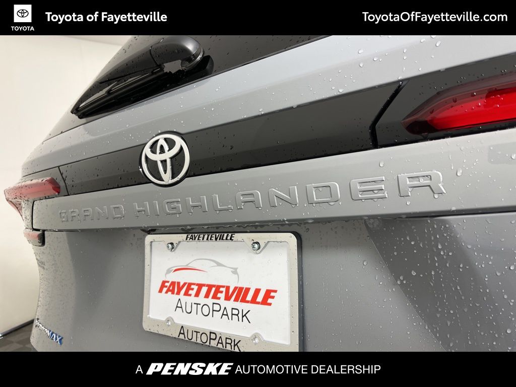 Thumbnail: 2026 Toyota Grand Highlander - 21
