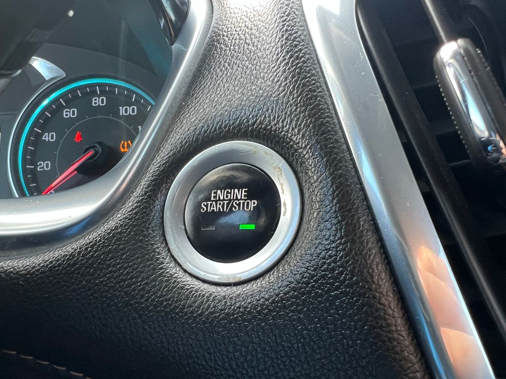 Thumbnail: 2019 Chevrolet Traverse - 29