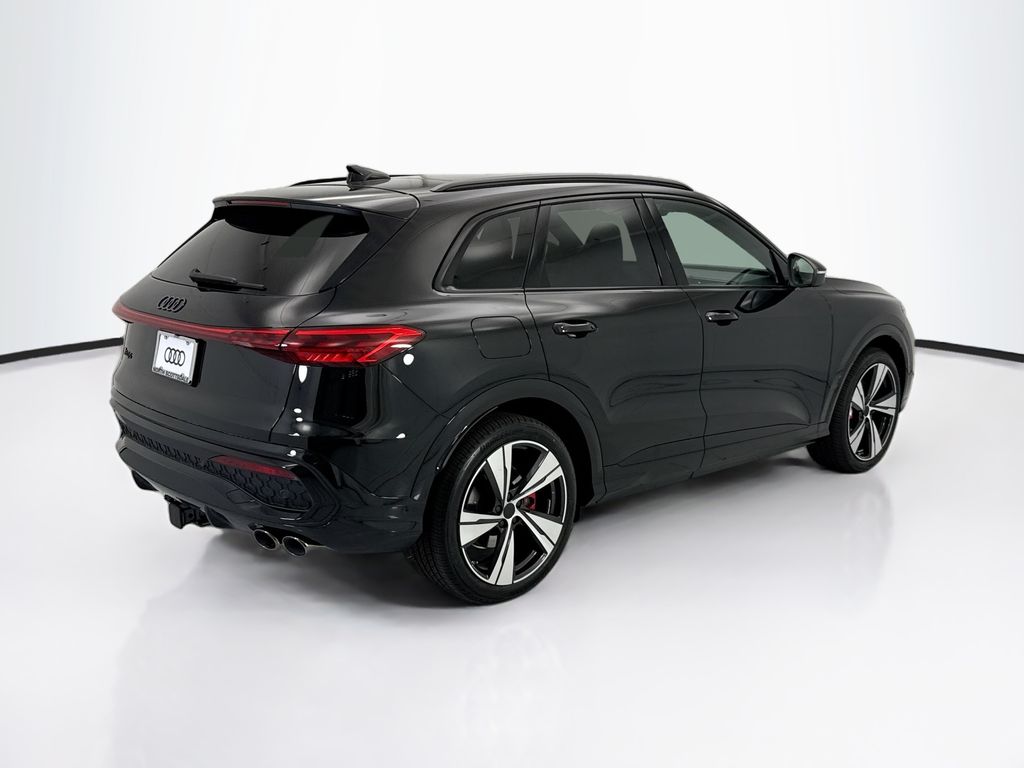 Thumbnail: 2026 Audi SQ5 - 5