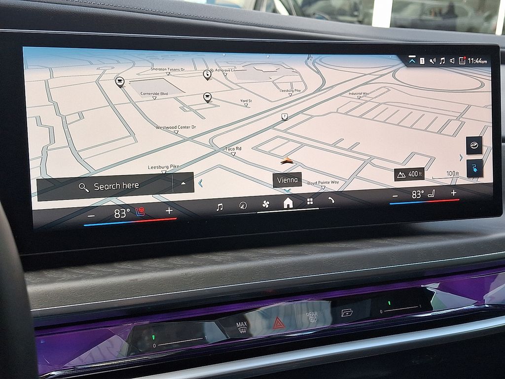 Thumbnail: 2023 BMW i7 - 18