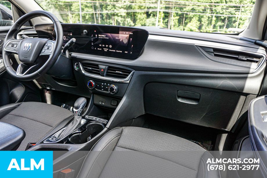Used 2025 Black Buick Preferred image 24