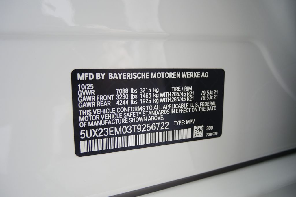 Thumbnail: 2026 BMW X7 - 27