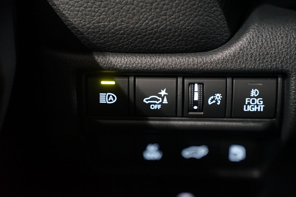 2025 Toyota Land Cruiser  28