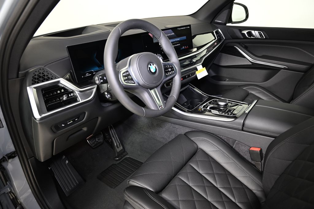 Thumbnail: 2026 BMW X5 - 15