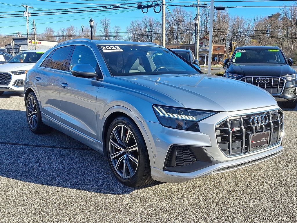 Thumbnail: 2023 Audi SQ8 - 3