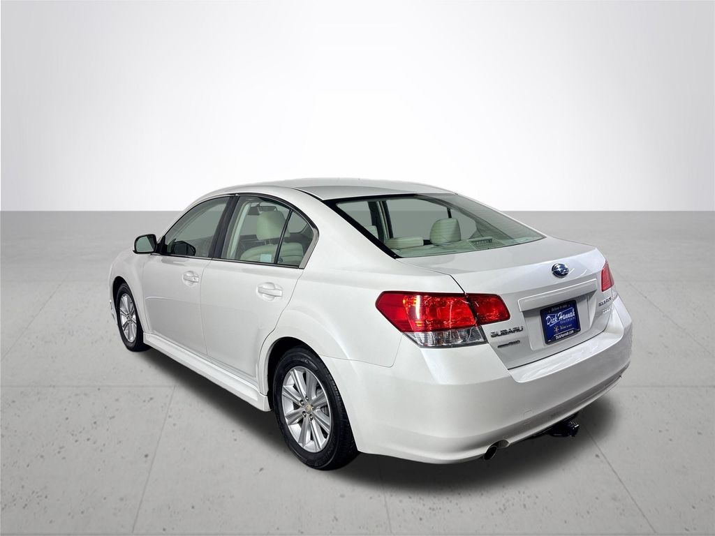 2010 Subaru Legacy 2.5i