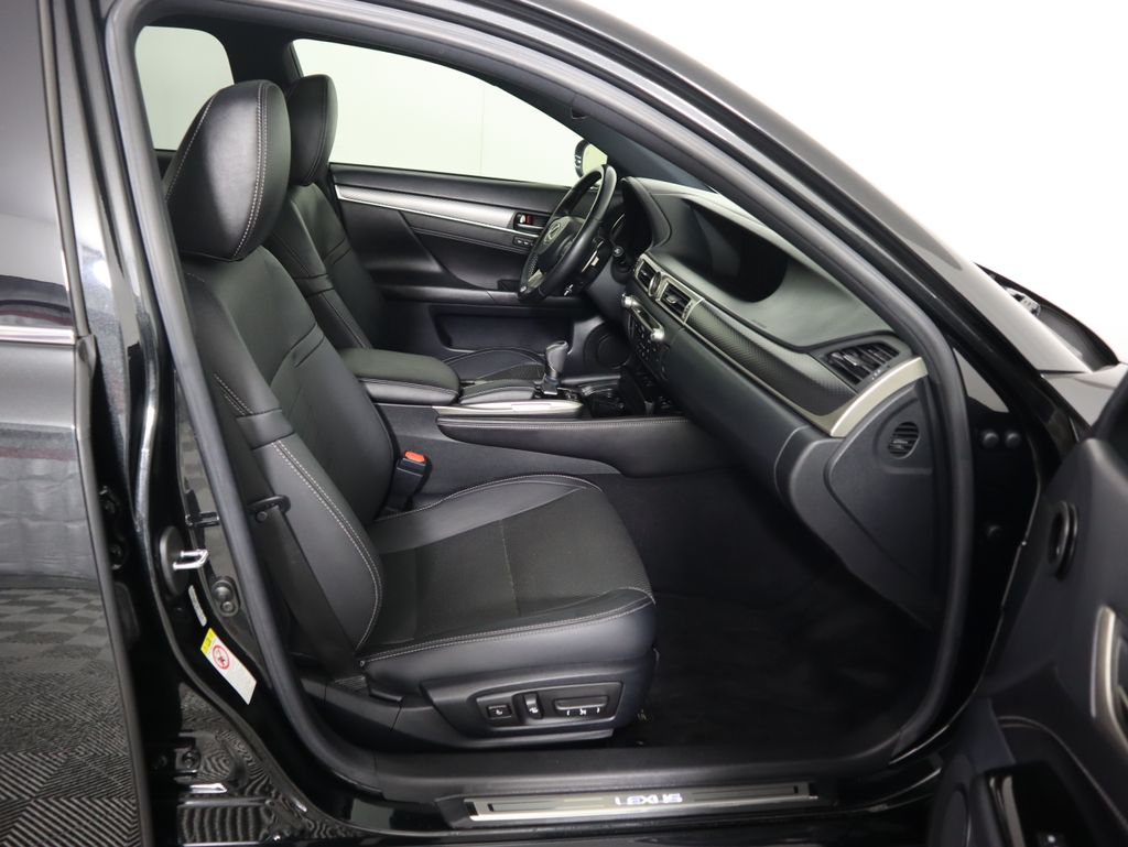 Thumbnail: 2017 Lexus GS - 21