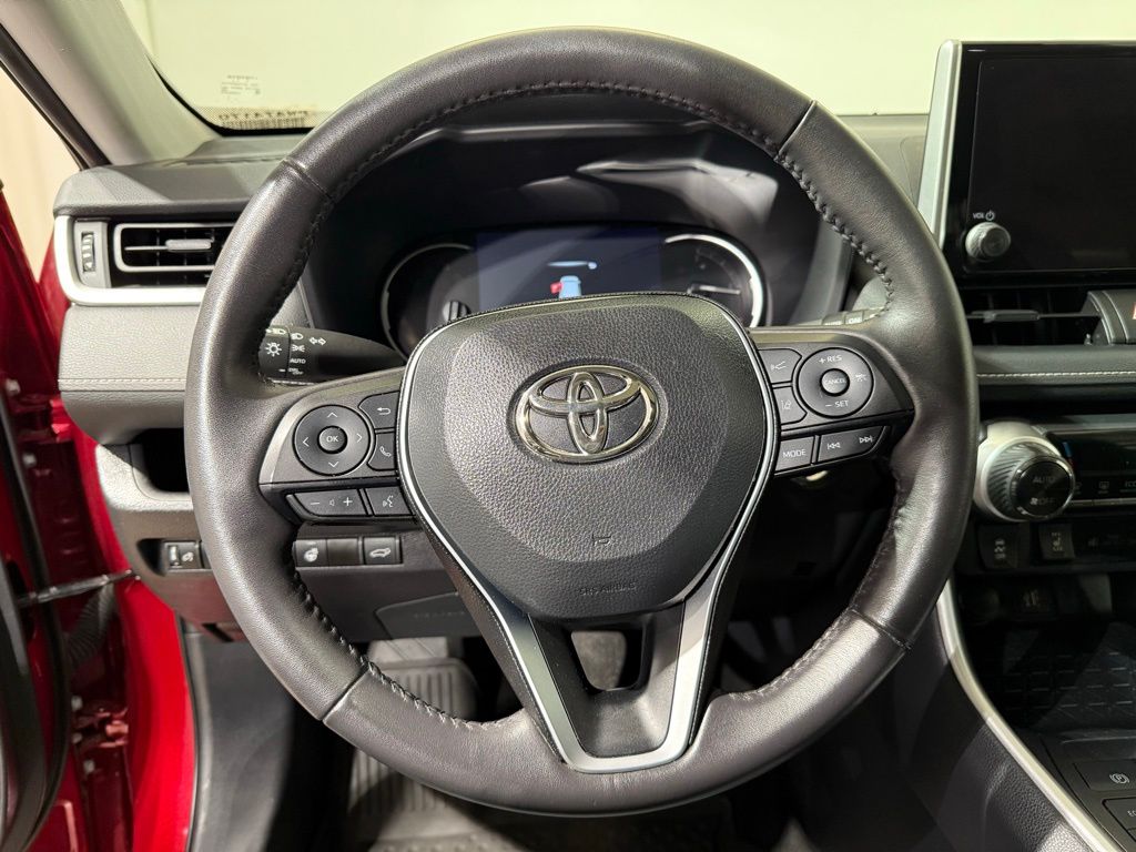 Thumbnail: 2024 Toyota RAV4 - 24