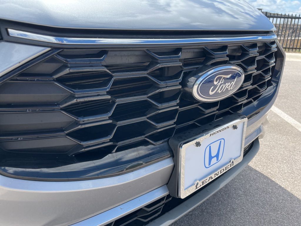 Thumbnail: 2023 Ford Escape - 15