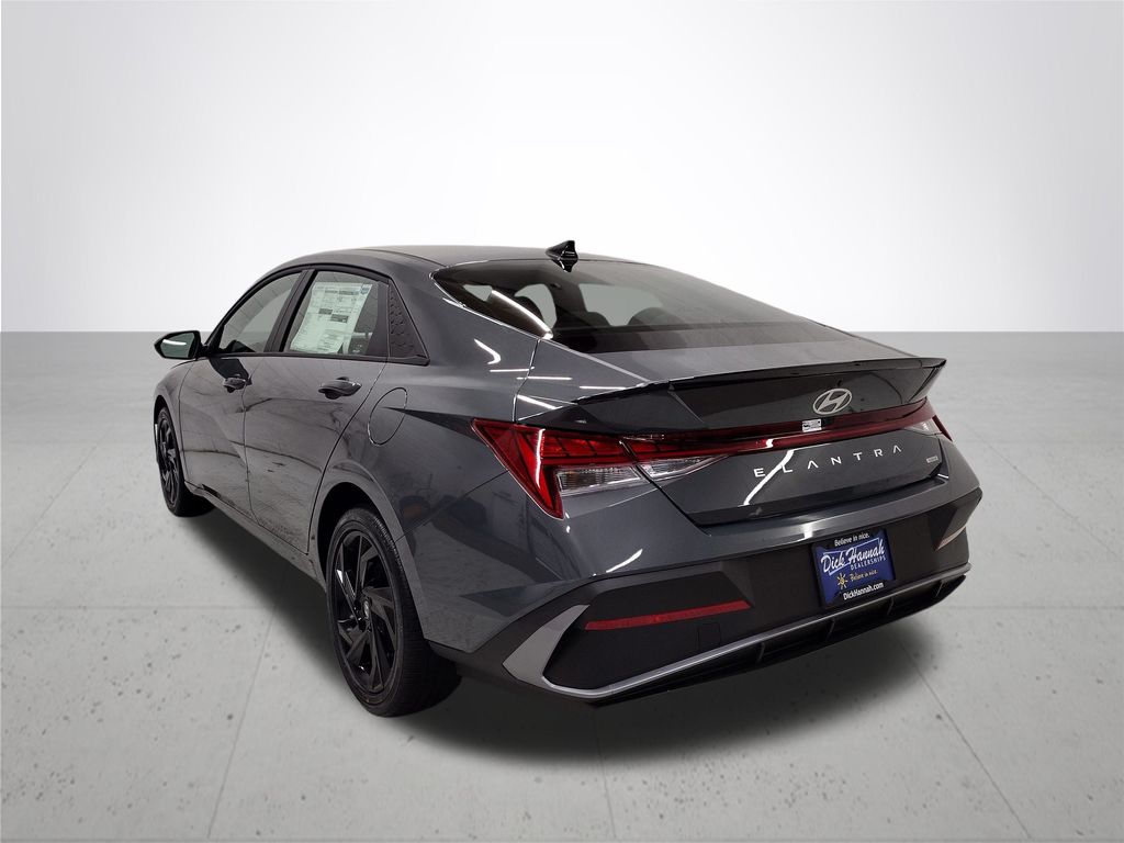 2026 Hyundai Elantra Hybrid SEL Sport