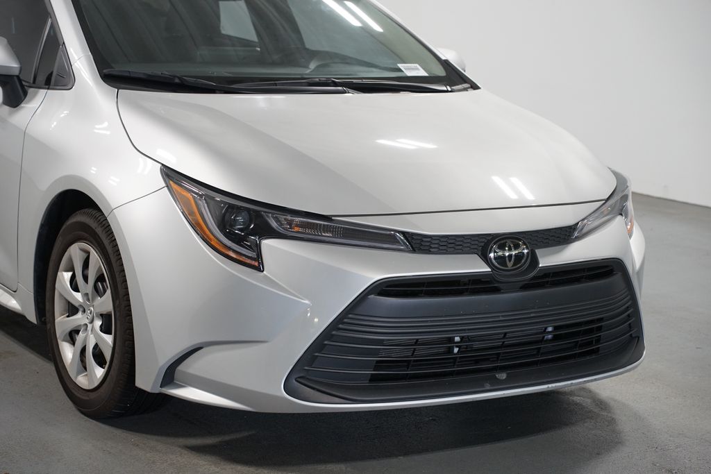 Thumbnail: 2025 Toyota Corolla - 4