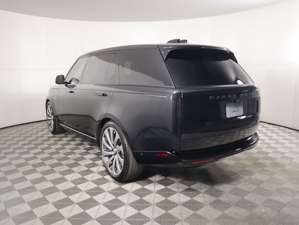 Thumbnail: 2025 Land Rover Range Rover - 7