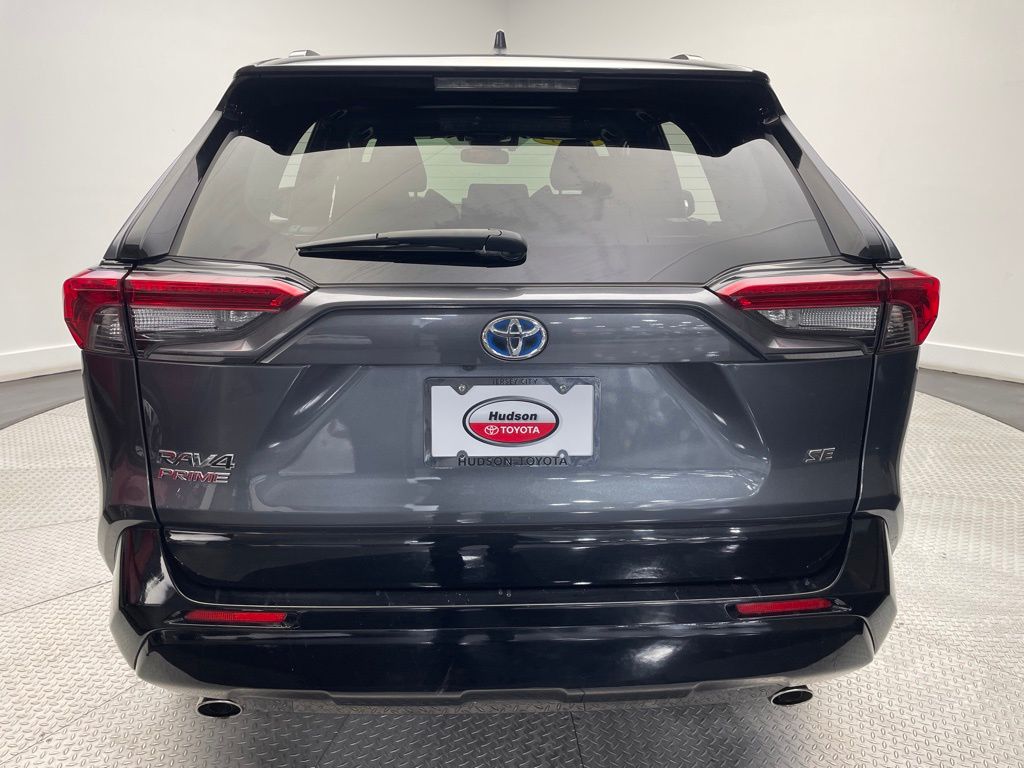 2021 Toyota RAV4 SE 6