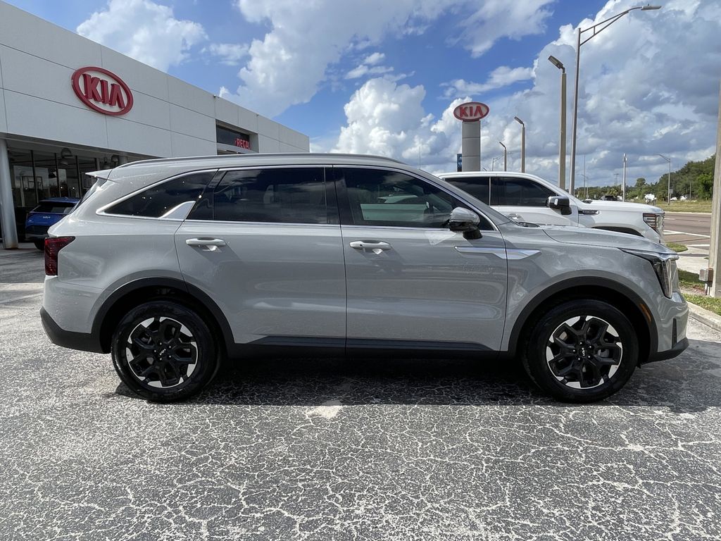 new 2026 Kia Sorento car, priced at $32,156