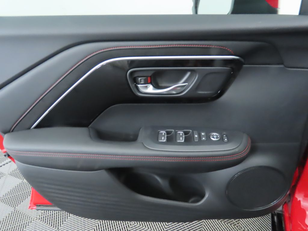 Thumbnail: 2025 Acura ADX - 26