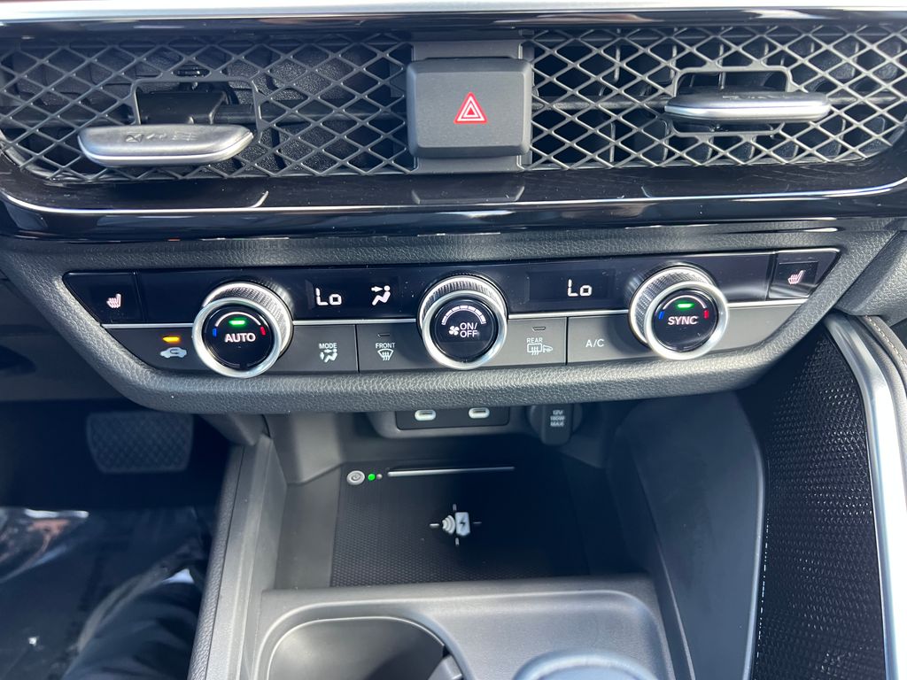 Thumbnail: 2025 Acura ADX - 26