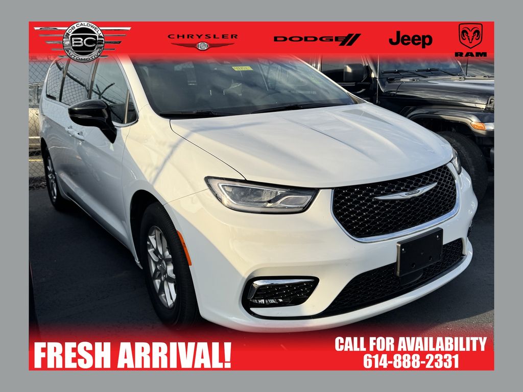 2025 Chrysler Pacifica Select FWD