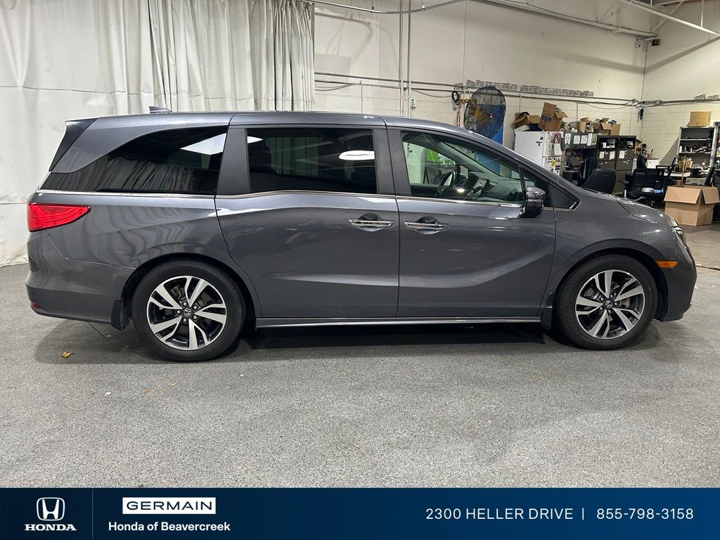 Used 2024 Gray Honda Touring image 9