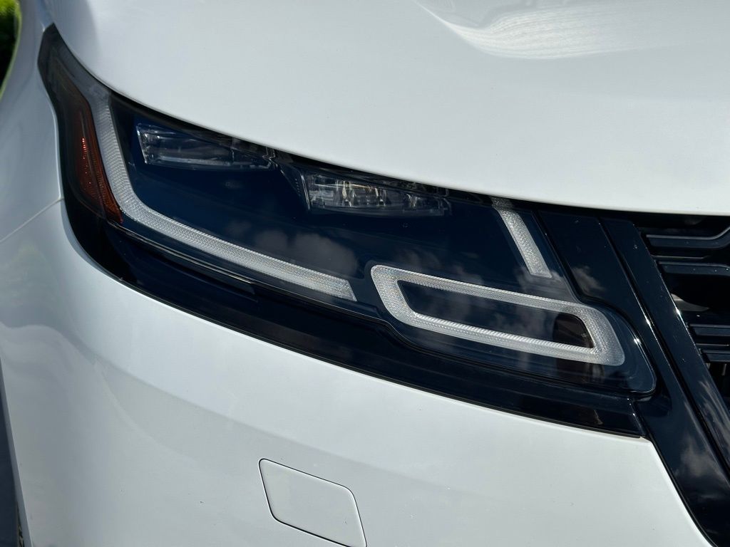 Thumbnail: 2019 Land Rover Range Rover Velar - 13