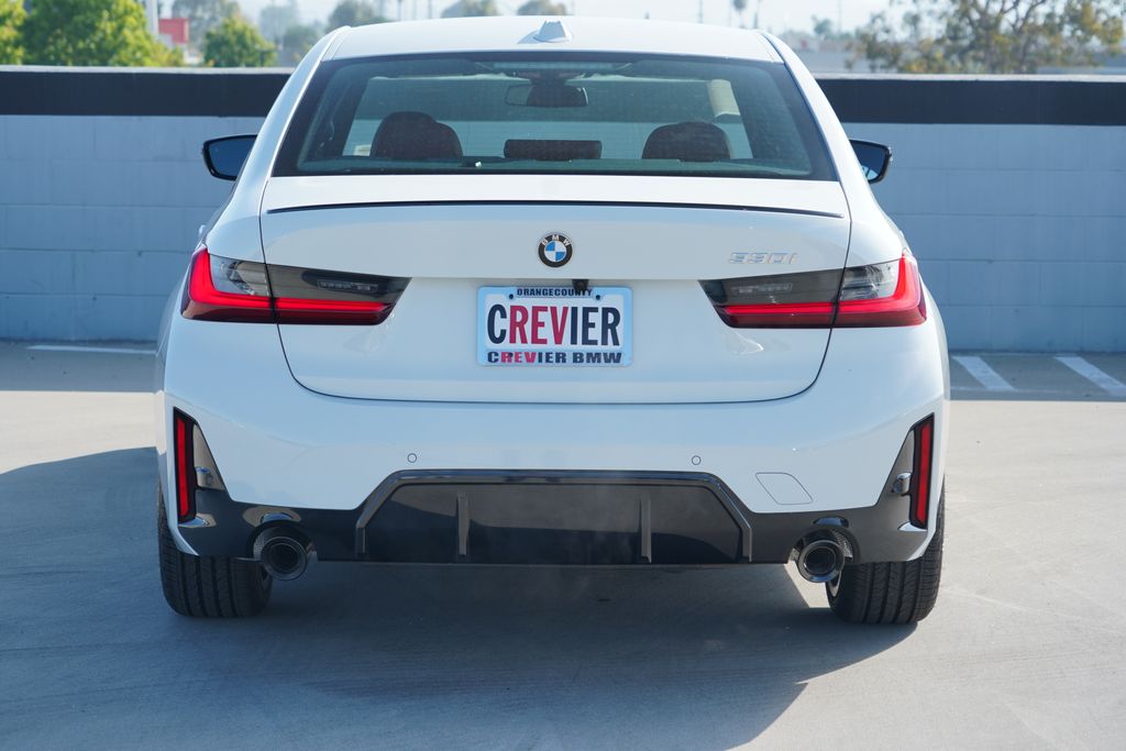 Thumbnail: 2026 BMW 3 Series - 6