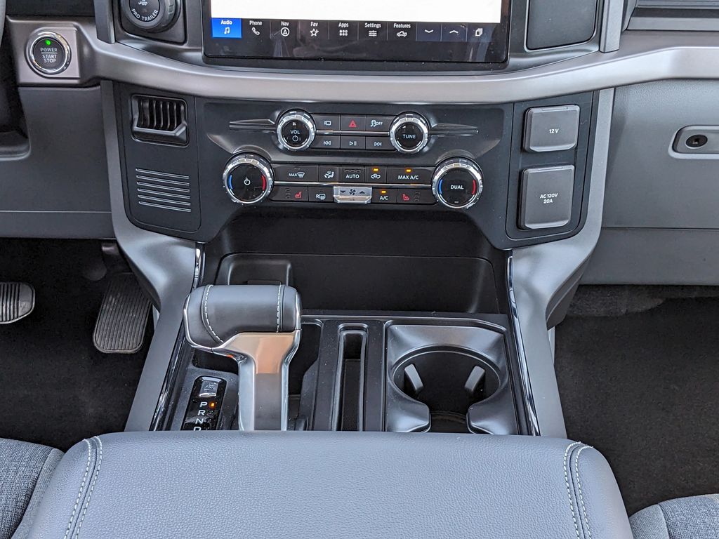 2025 Ford F-150 Lightning XLT