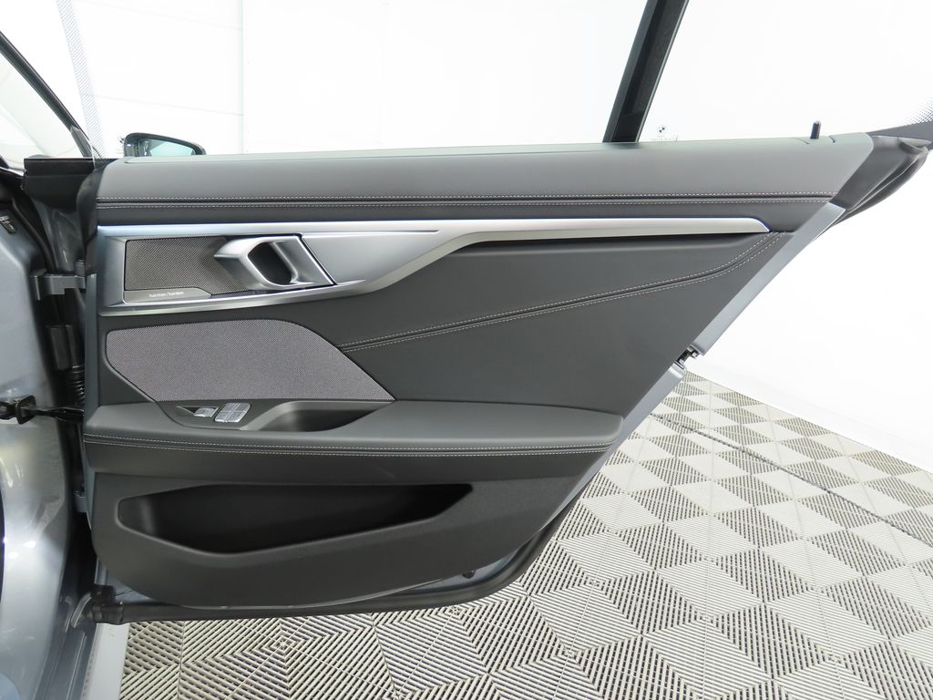 Thumbnail: 2026 BMW 8 Series - 26