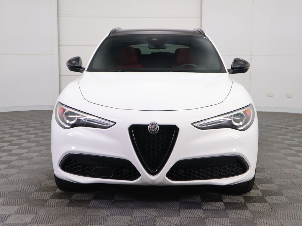 Thumbnail: 2021 Alfa Romeo Stelvio - 2