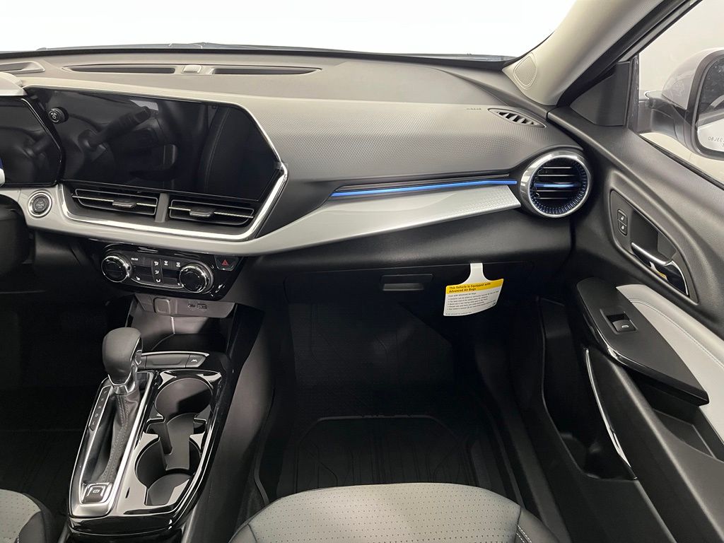 Thumbnail: 2026 Chevrolet Trax - 15