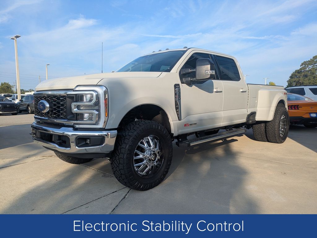 2026 Ford F-350 Super Duty LARIAT