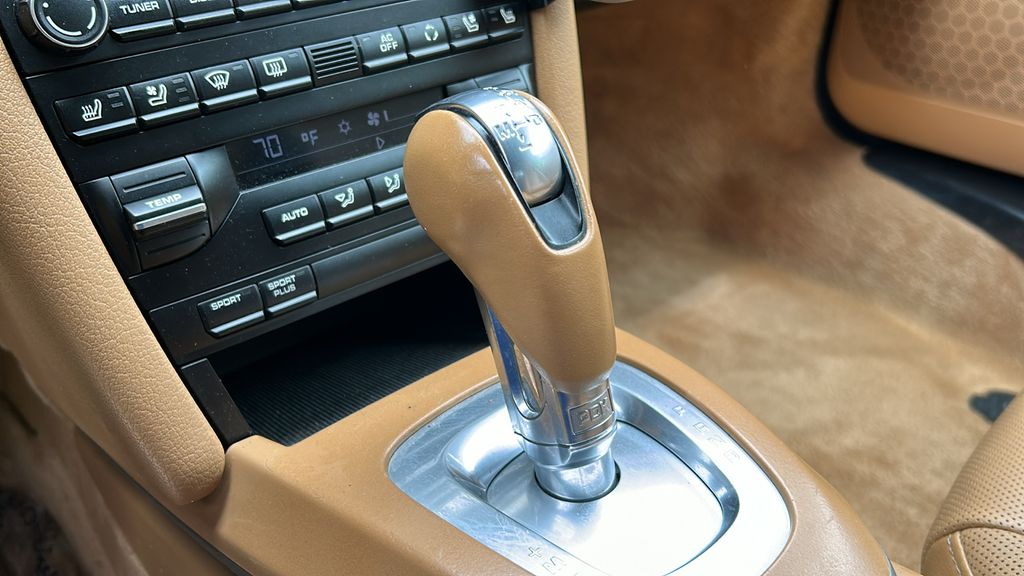 2011 Porsche 911 Carrera 13