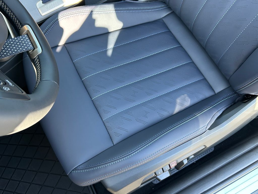 Thumbnail: 2026 MINI Cooper - 15