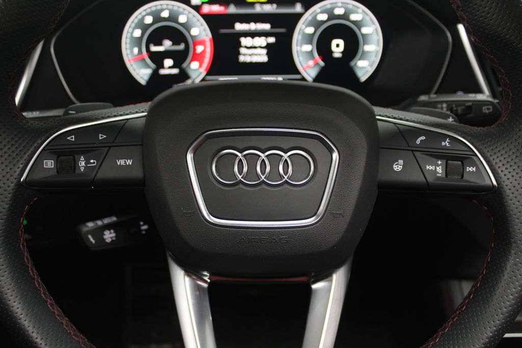 Thumbnail: 2021 Audi SQ5 - 27