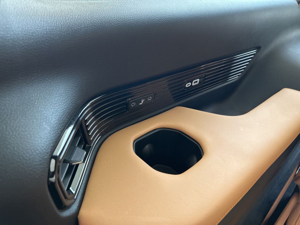 Used 2025 White Jeep Series III image 49