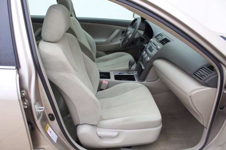 Used Car 2007 Toyota Camry  Base Ce For Sale Under $10,000 In Georgetown, Texas