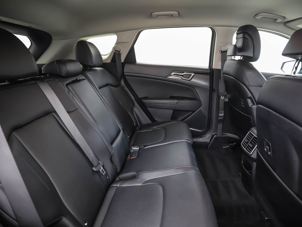 Thumbnail: 2023 Kia Sportage - 27