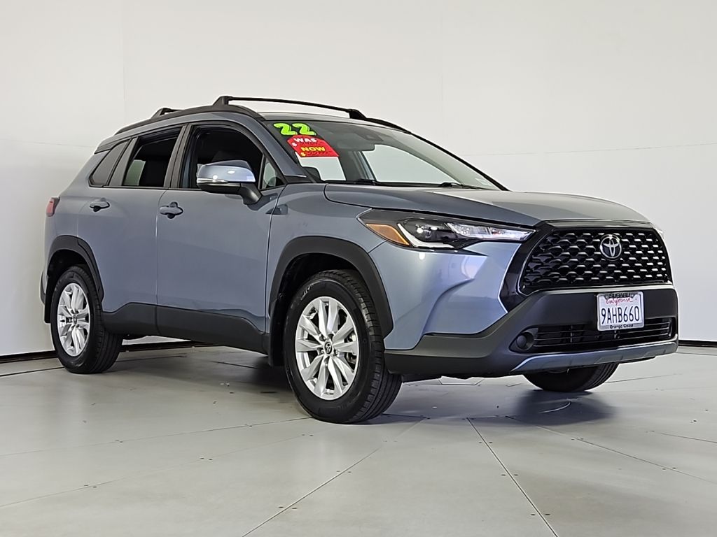 Thumbnail: 2022 Toyota Corolla Cross - 4