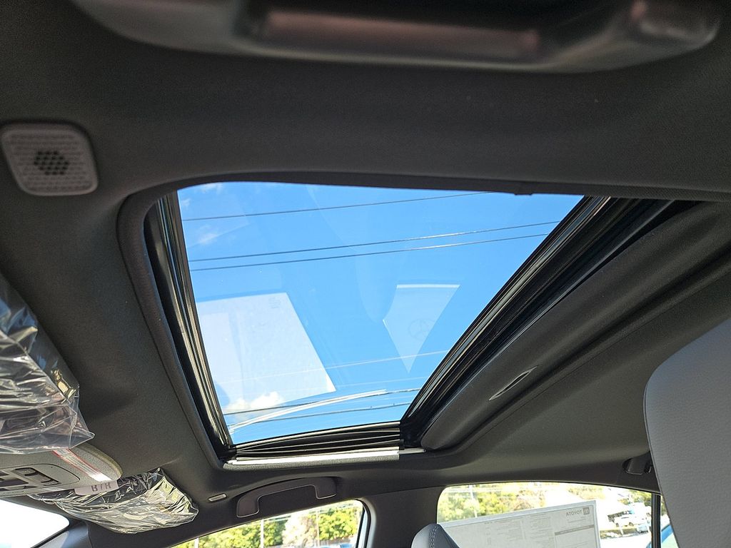 Thumbnail: 2026 Toyota Camry - 13