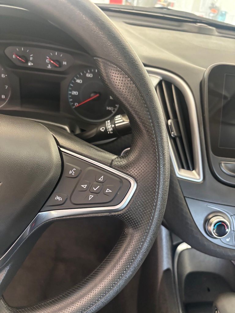 Used 2025 Chevrolet Malibu Sedan