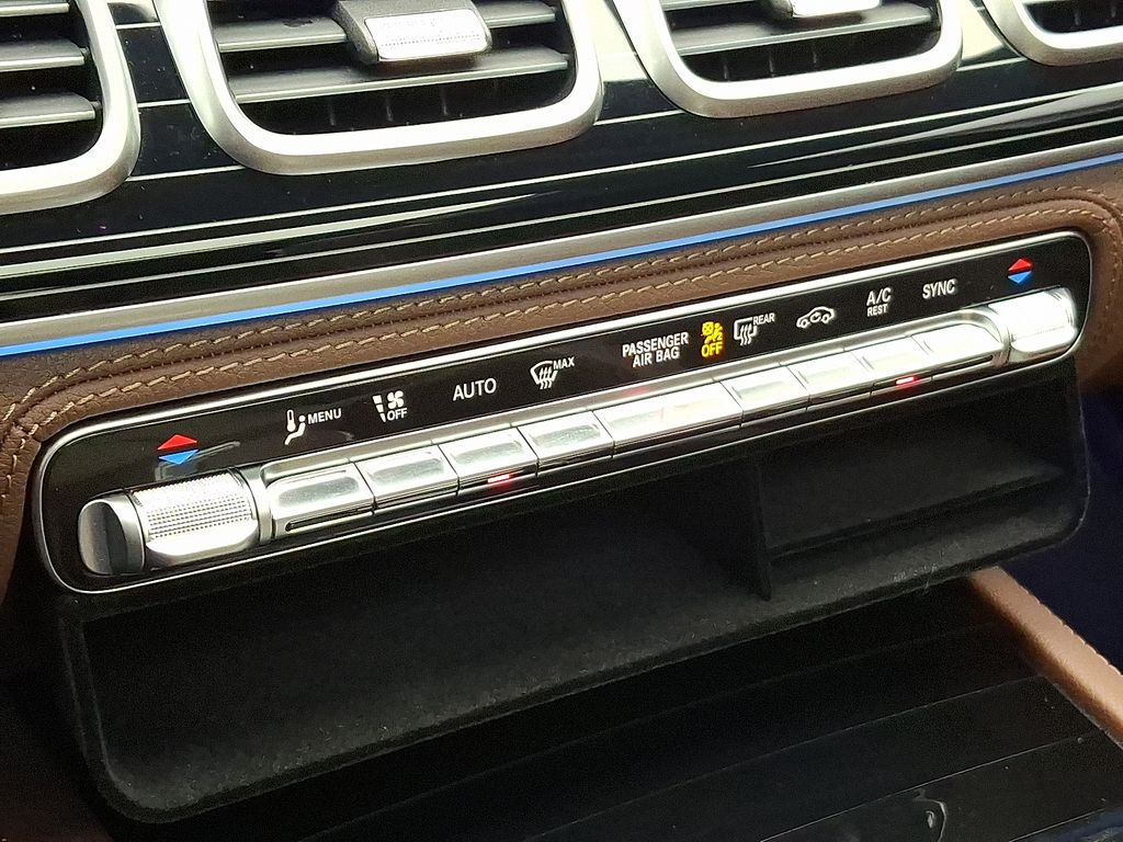 Thumbnail: 2024 Mercedes-Benz GLS - 20