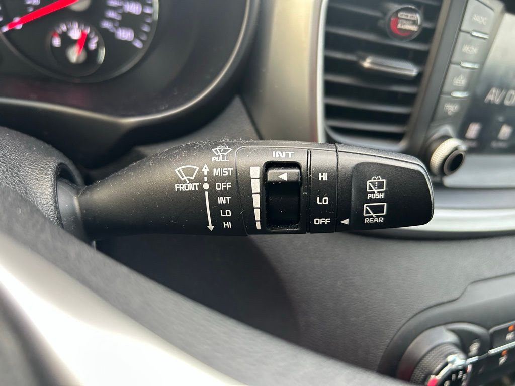 Thumbnail: 2020 Kia Sorento - 20