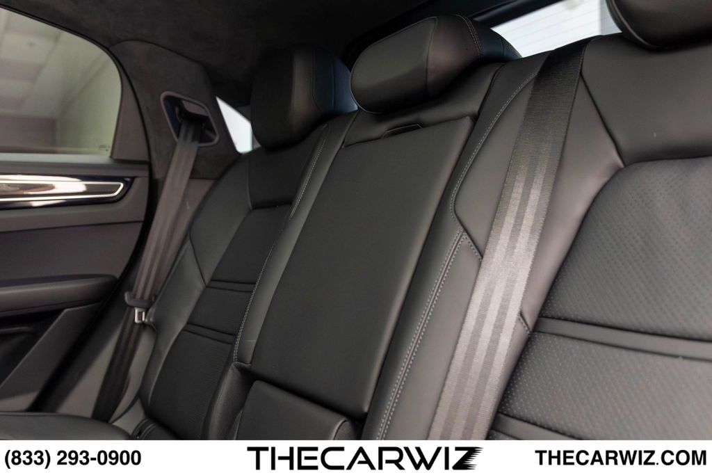 2023 Porsche Cayenne Coup Turbo - Photo 75