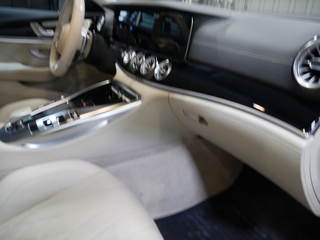 Thumbnail: 2022 Mercedes-Benz AMG GT - 30