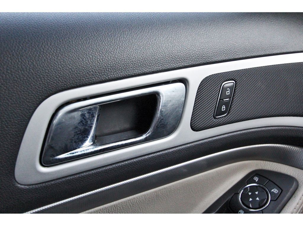 2013 Ford Explorer XLT White at DeMontrond Gulf Freeway