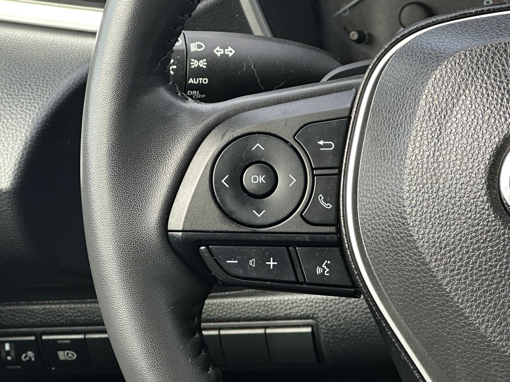 2024 Toyota Corolla Hatchback SE