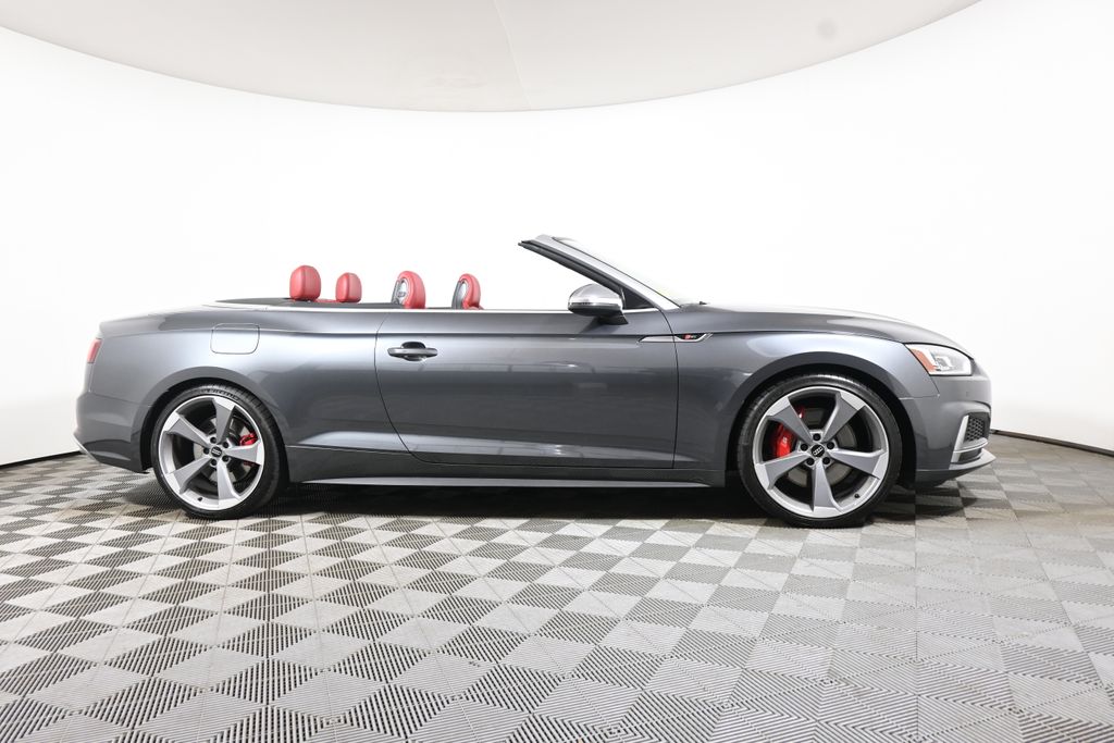 Thumbnail: 2019 Audi S5 - 16