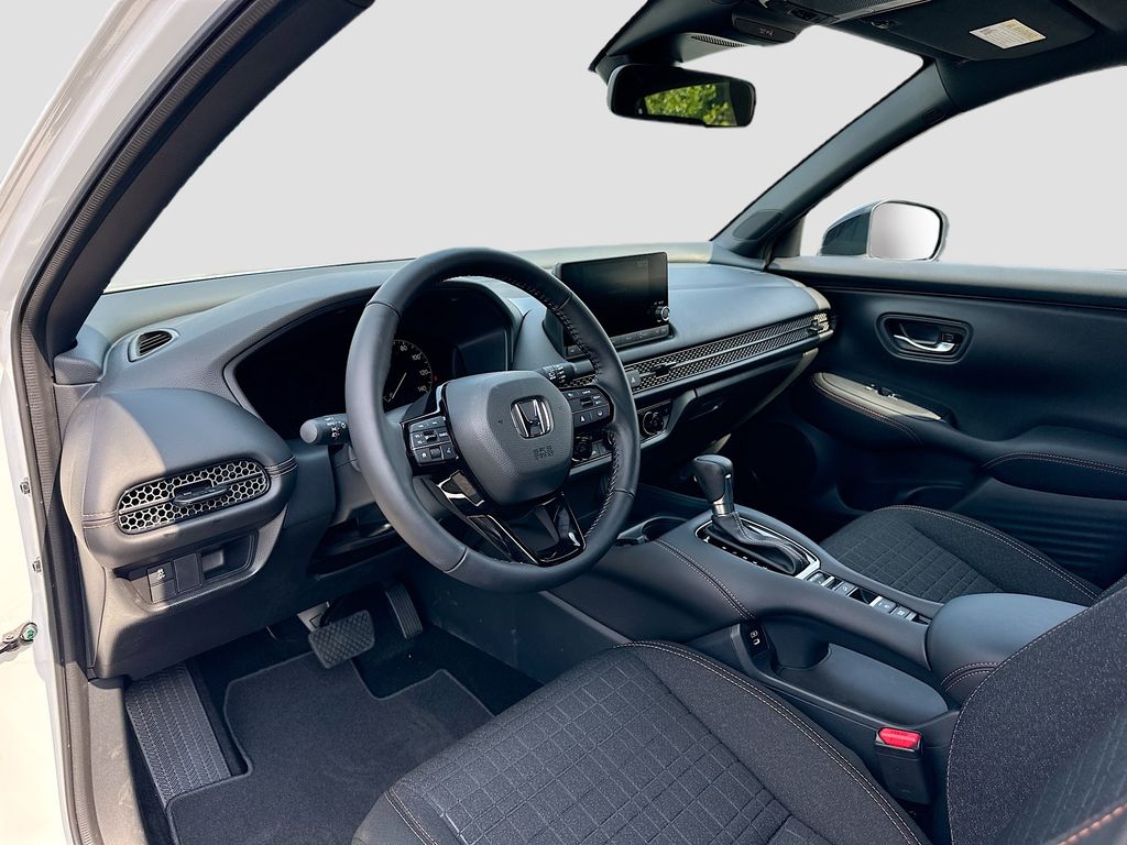 2025 Honda HR-V Sport 9